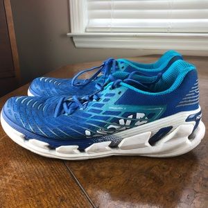 Hoka One One Vanquish 3 running shoes sz. 12.5